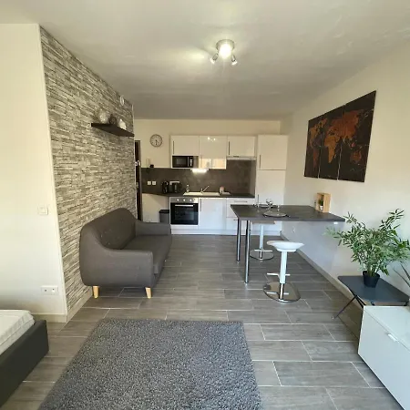 Centre De Beausoleil, Climatise, Wifi, Terrasse. Appartement