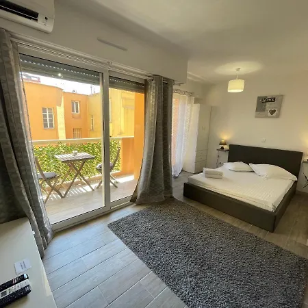 Apartment Centre De Beausoleil, Climatise, Wifi, Terrasse. *